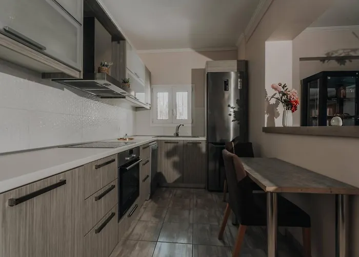 Dream House Tragaki